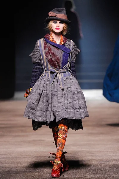 Look 5